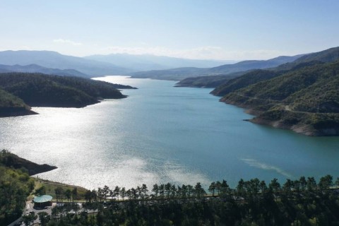 L'AZERBAÏDJAN DÉPOSE UNE PLAINTE CONTRE L'ARMÉNIE POUR VIOLATION DU TRAITÉ SUR LA CHARTE DE L'ÉNERGIE