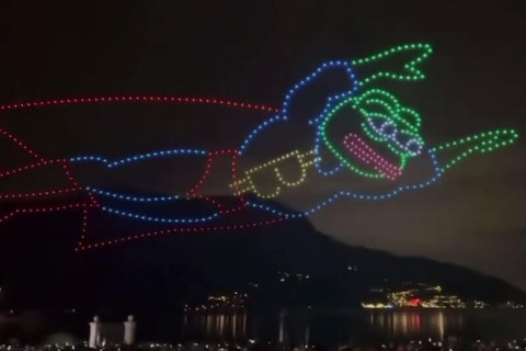 Magnifique spectacle de drones dans le ciel suisse – VIDÉO