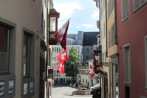 La Suisse approuve un assouplissement de la loi sur les exportations d’armes