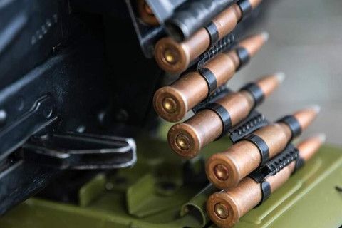 Le Parlement suisse a assoupli les restrictions sur l’exportation d’armes