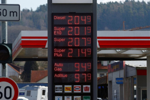 Les prix du diesel en Europe se rapprochent de niveaux records en raison du détroit d’Ormuz