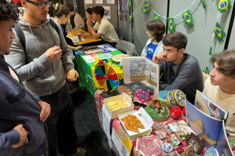 La Société des étudiants azerbaïdjanais participe à la « Welcome Fair » de la Queen Mary University